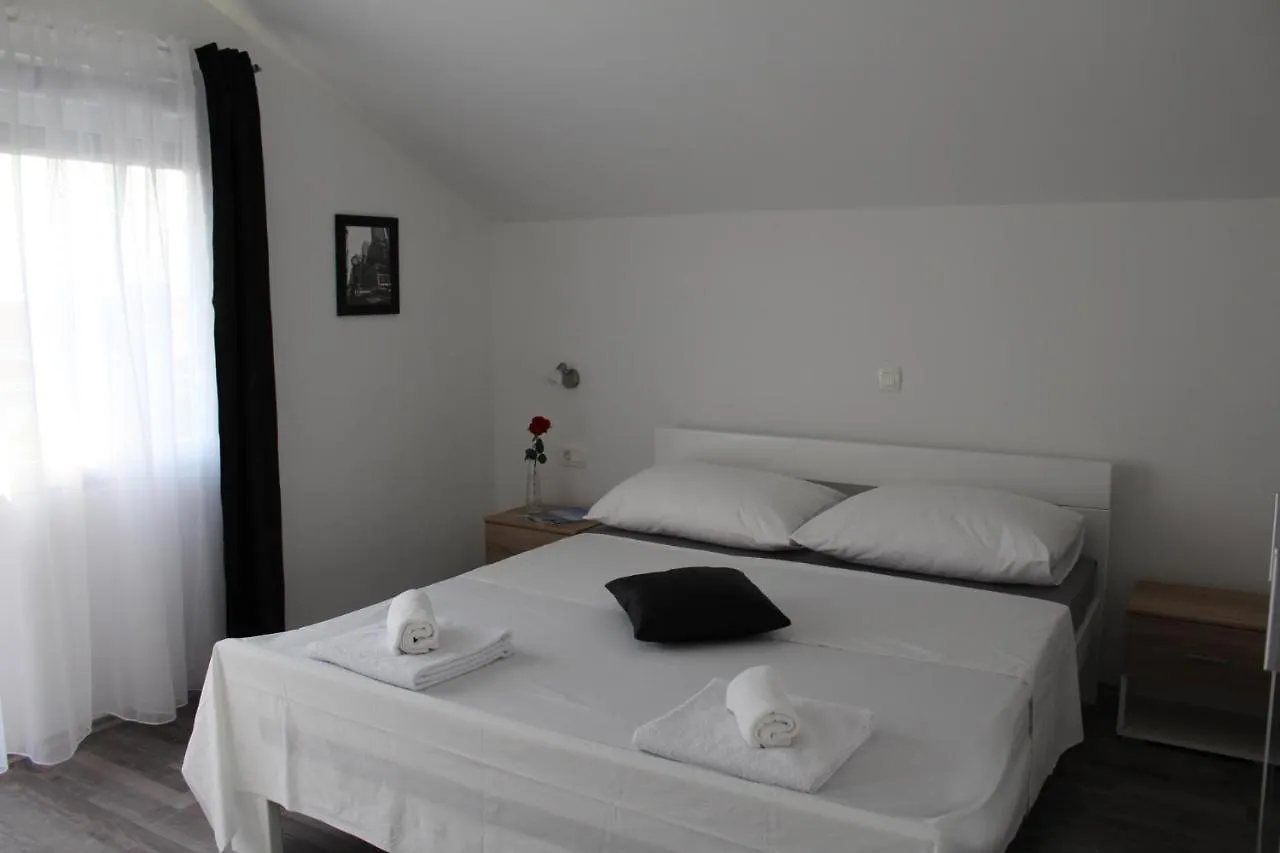 זאדאר Top Floor Apartment