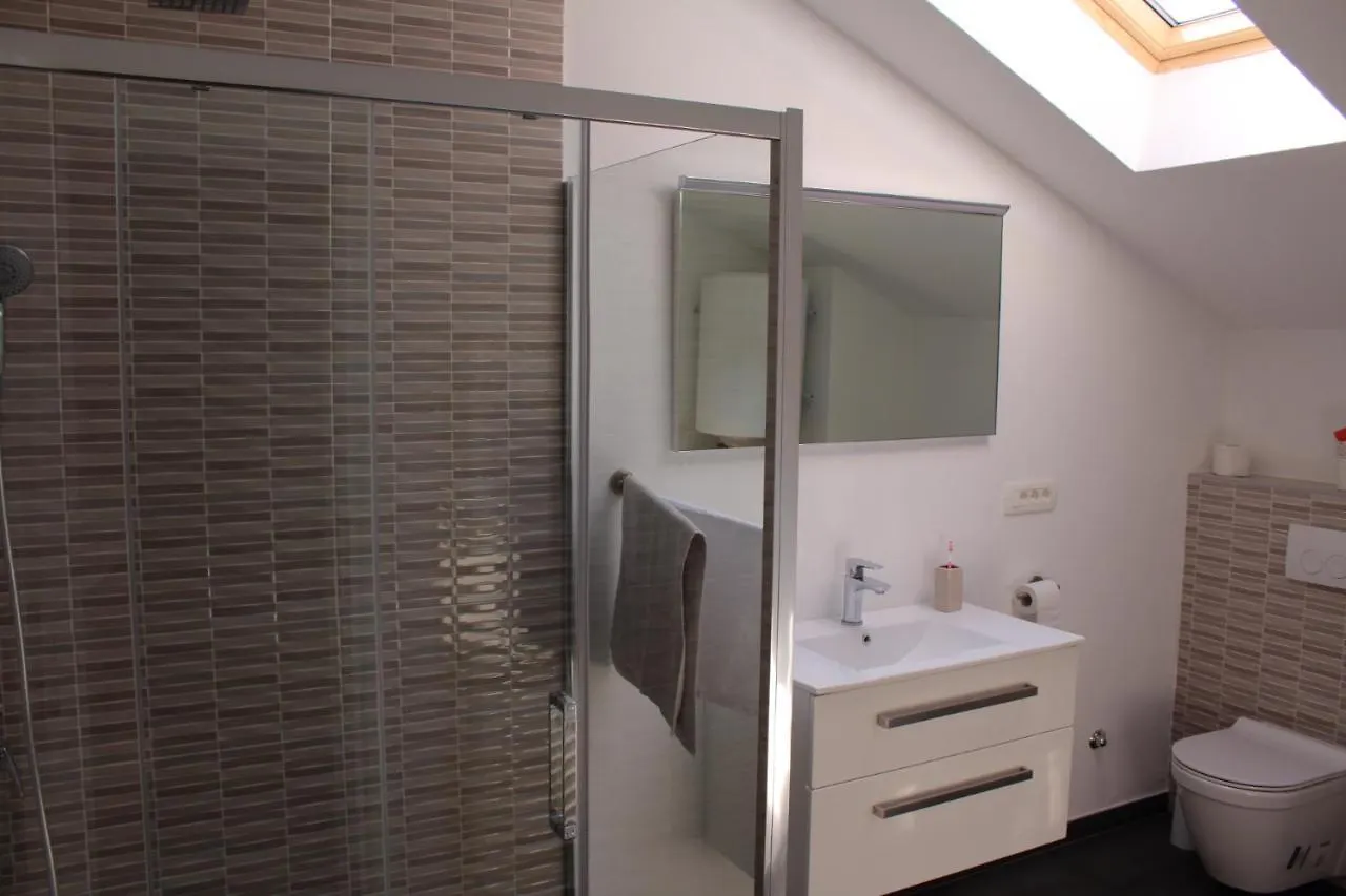 זאדאר Top Floor Apartment
