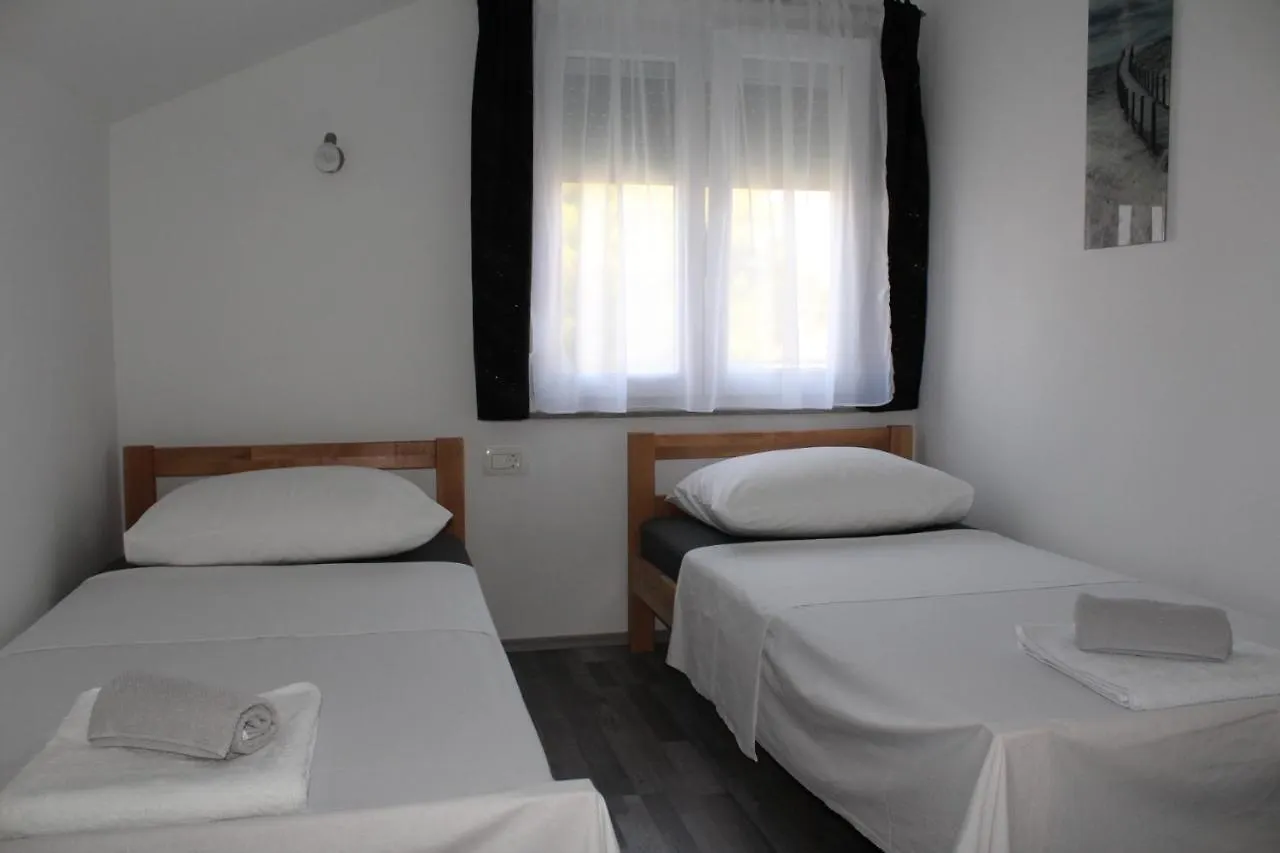 זאדאר Top Floor Apartment